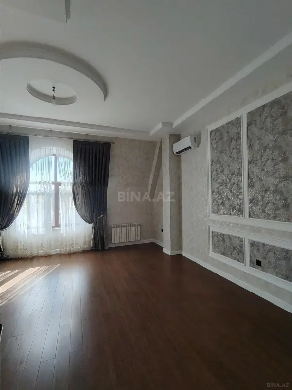 Satılır 4 otaqlı mənzil 170 m²