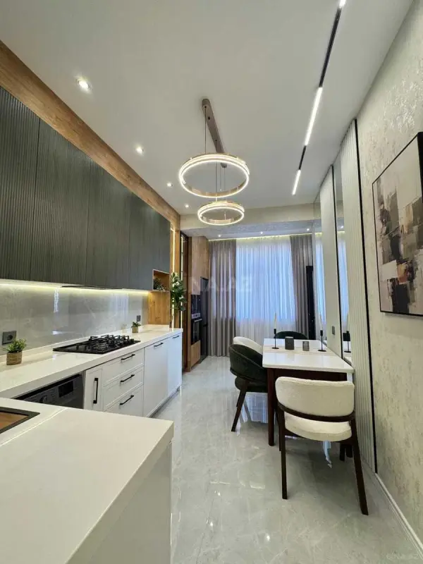 Satılır 3 otaqlı mənzil 117 m²