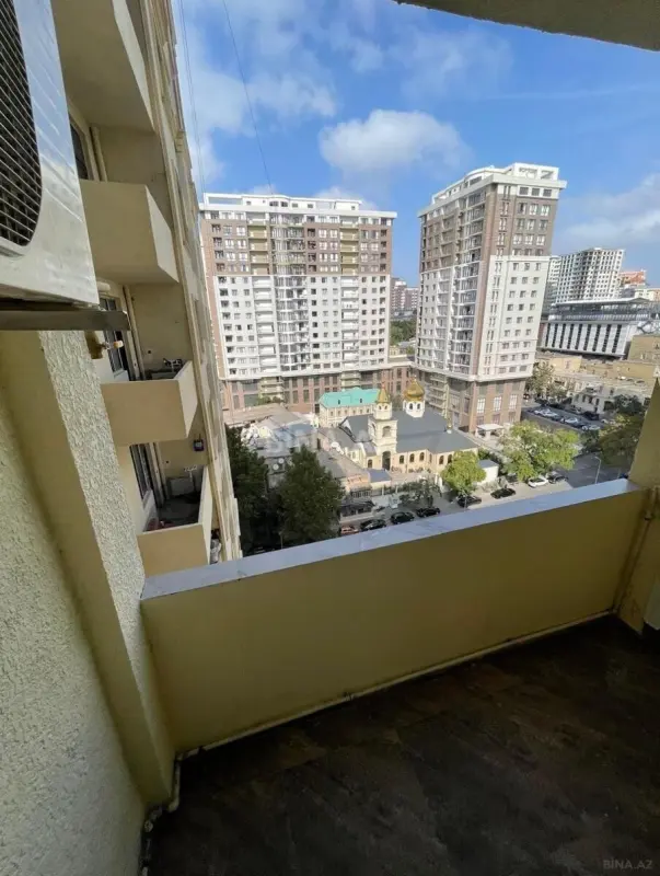 Kirayə verilir 2 otaqlı mənzil 85 m²