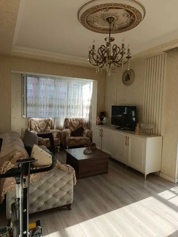 Satılır 2 otaqlı mənzil 65 m²