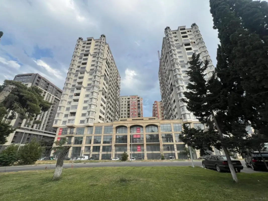 Satılır 2 otaqlı mənzil 95 m²