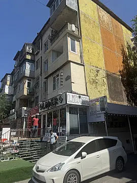 Kirayə verilir obyekt 33 m² — Bakı, Memar Əcəmi yanı 33.00 m²