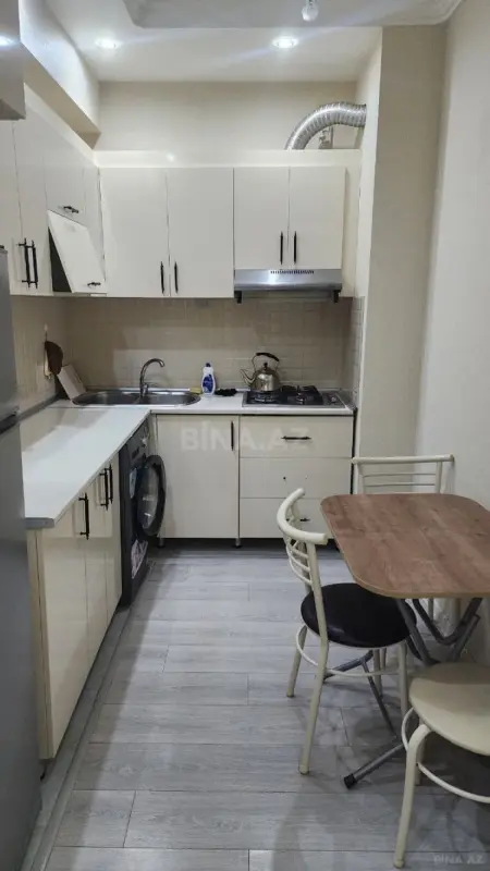 Kirayə verilir 2 otaqlı mənzil 55 m²