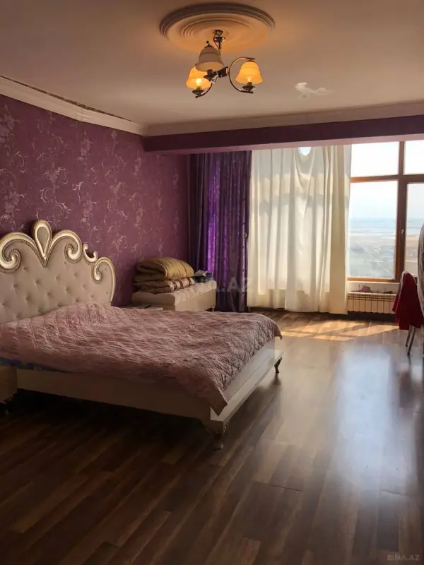 Satılır 2 otaqlı mənzil 115 m²