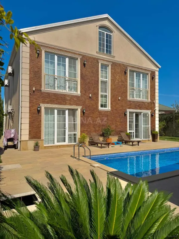Satılır 6 otaqlı həyət evi 300 m²