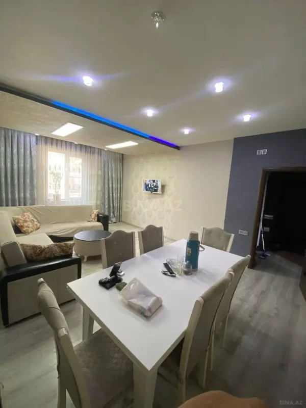 Satılır 2 otaqlı mənzil 70 m²