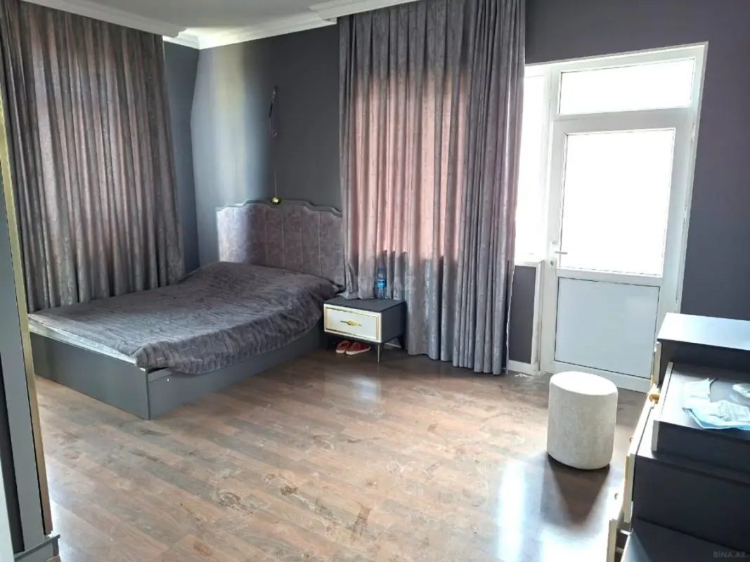 Satılır 2 otaqlı mənzil 90 m²
