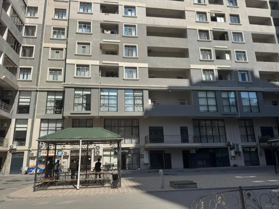 Satılır 3 otaqlı mənzil 94 m²