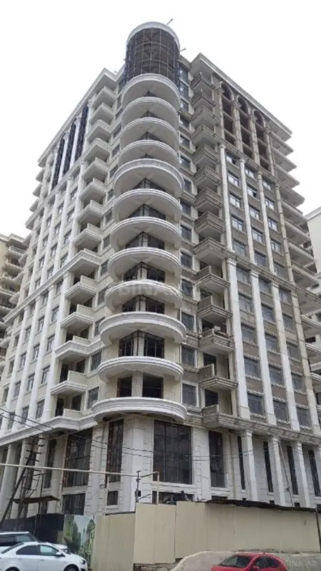 Satılır 2 otaqlı mənzil 88 m²