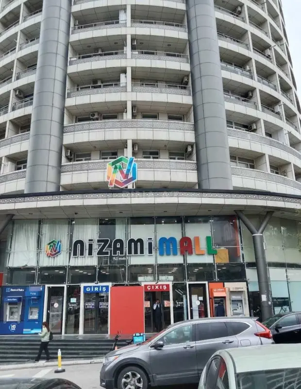 Kirayə verilir 3 otaqlı mənzil 125 m²