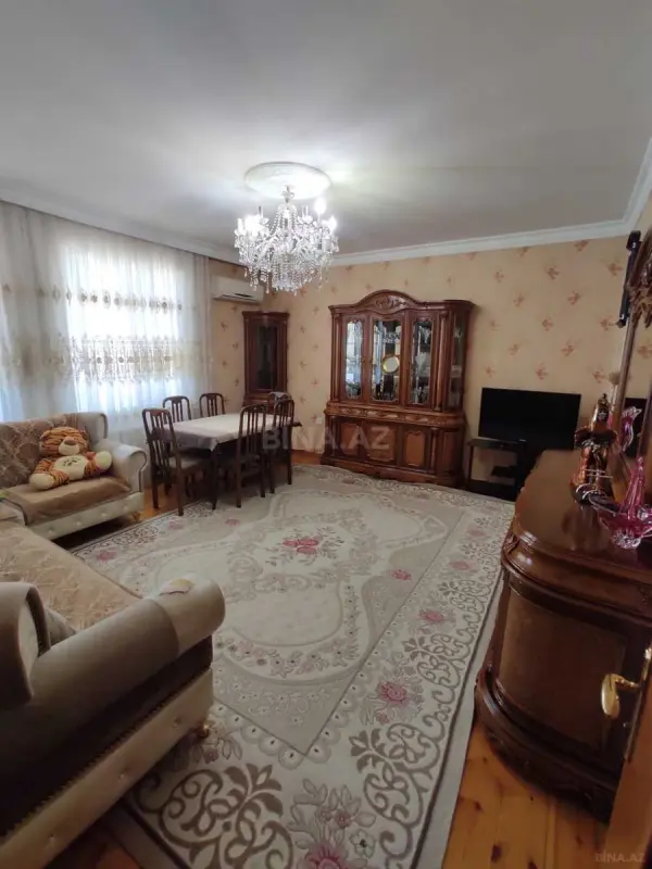 Kirayə verilir 3 otaqlı mənzil 107 m²