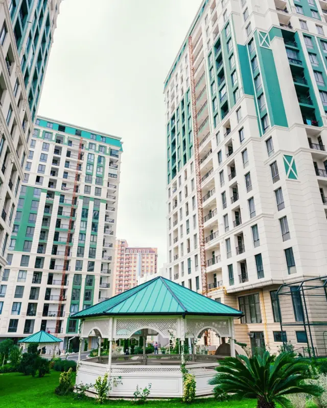 Satılır 3 otaqlı mənzil 142 m²