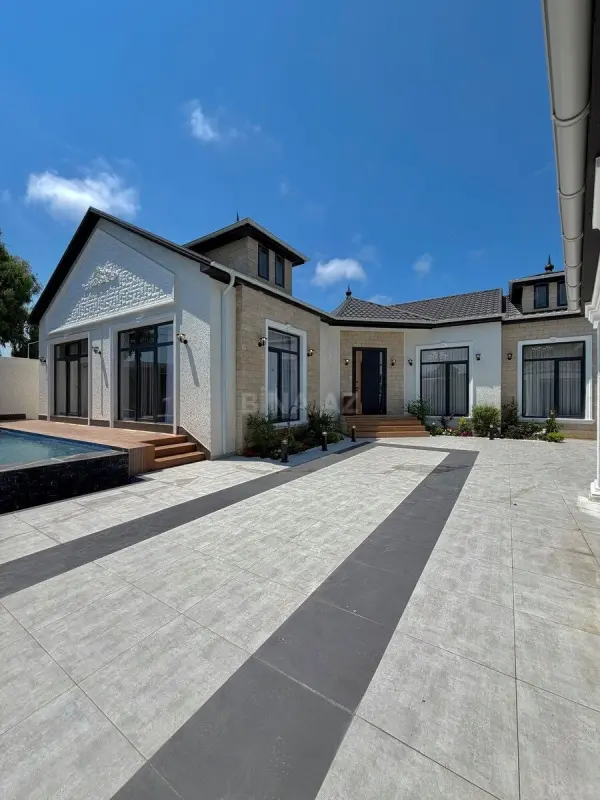 Satılır 4 otaqlı həyət evi 180 m²