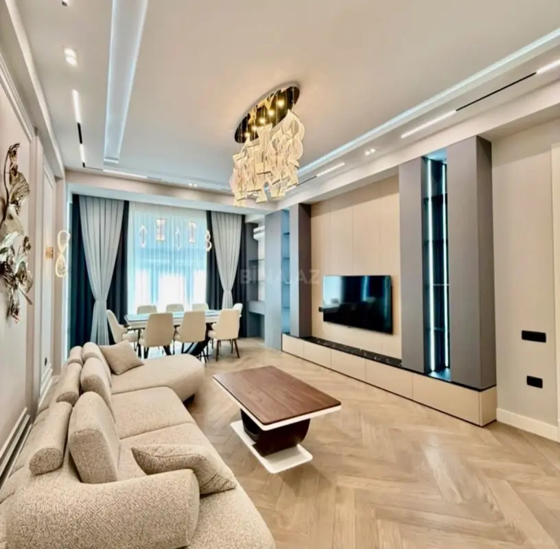 Kirayə verilir 3 otaqlı mənzil 130 m²