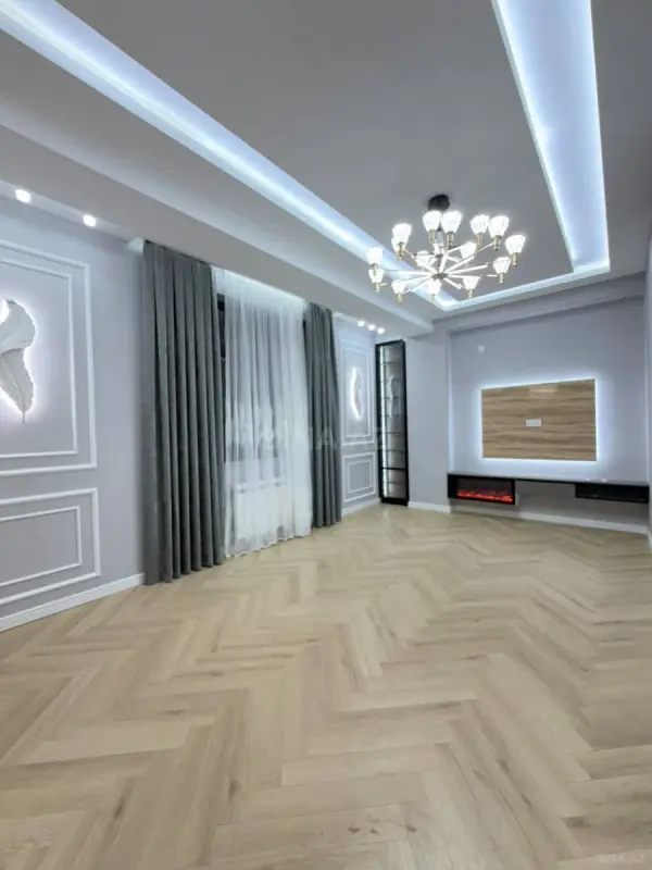 Satılır 2 otaqlı mənzil 76 m²