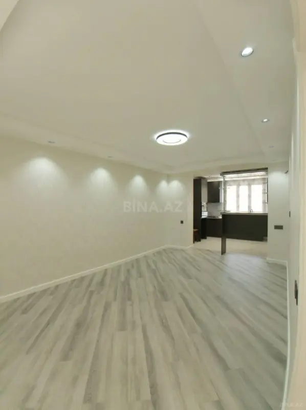 Satılır 4 otaqlı mənzil 100 m²