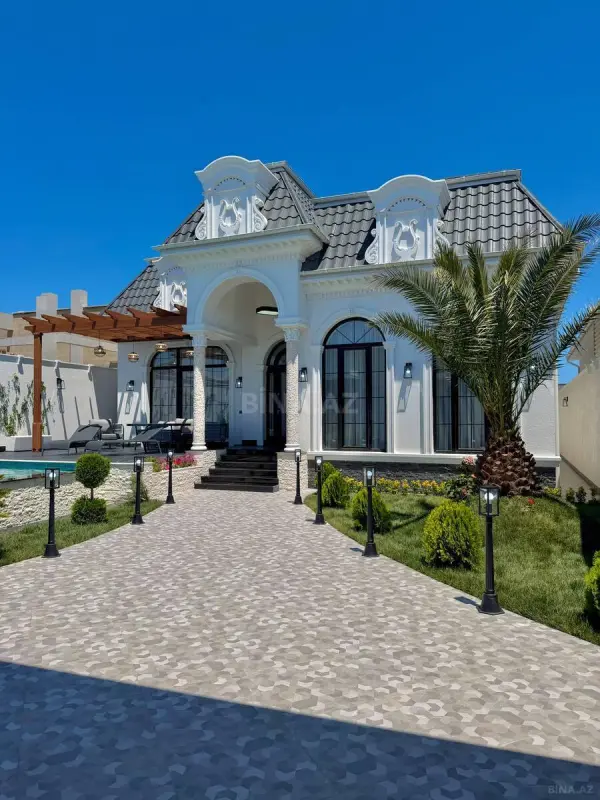 Satılır 5 otaqlı həyət evi 235 m²