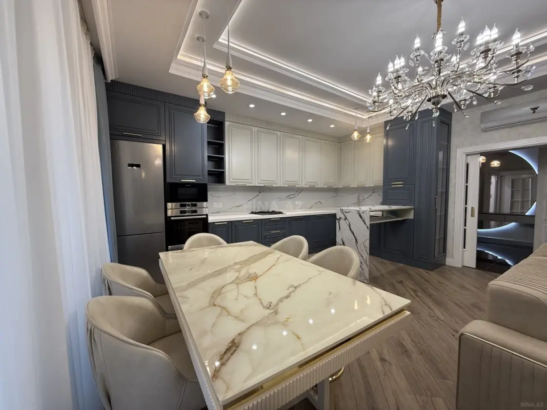 Satılır 3 otaqlı mənzil 120 m²
