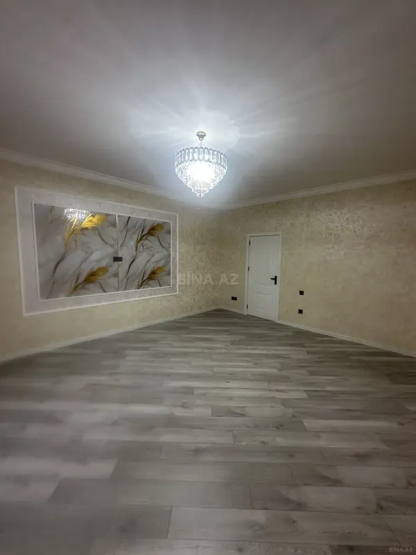 Satılır 3 otaqlı mənzil 98 m²