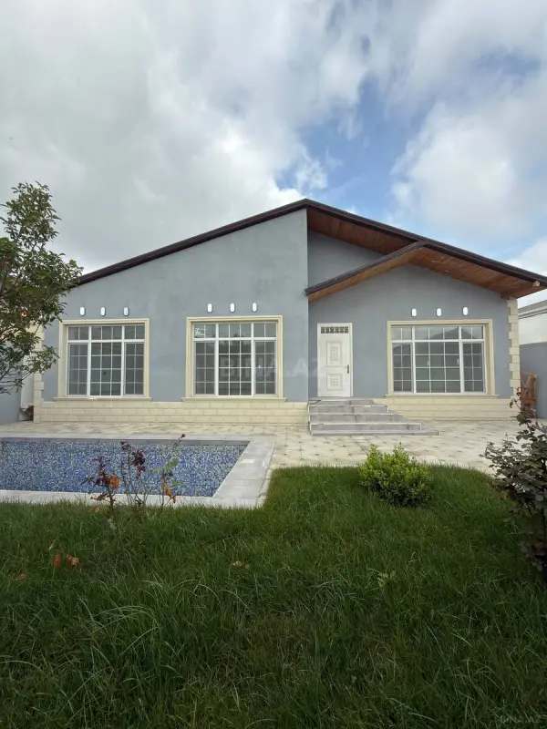 Satılır 4 otaqlı həyət evi 140 m²