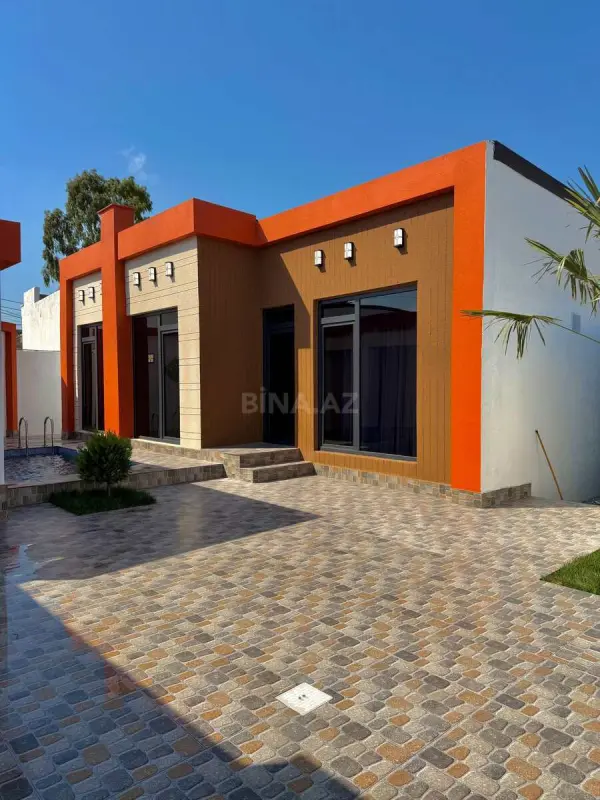 Satılır 4 otaqlı həyət evi 130 m²