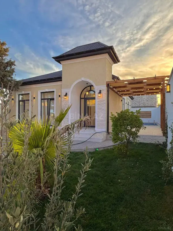 Satılır 4 otaqlı həyət evi 140 m²