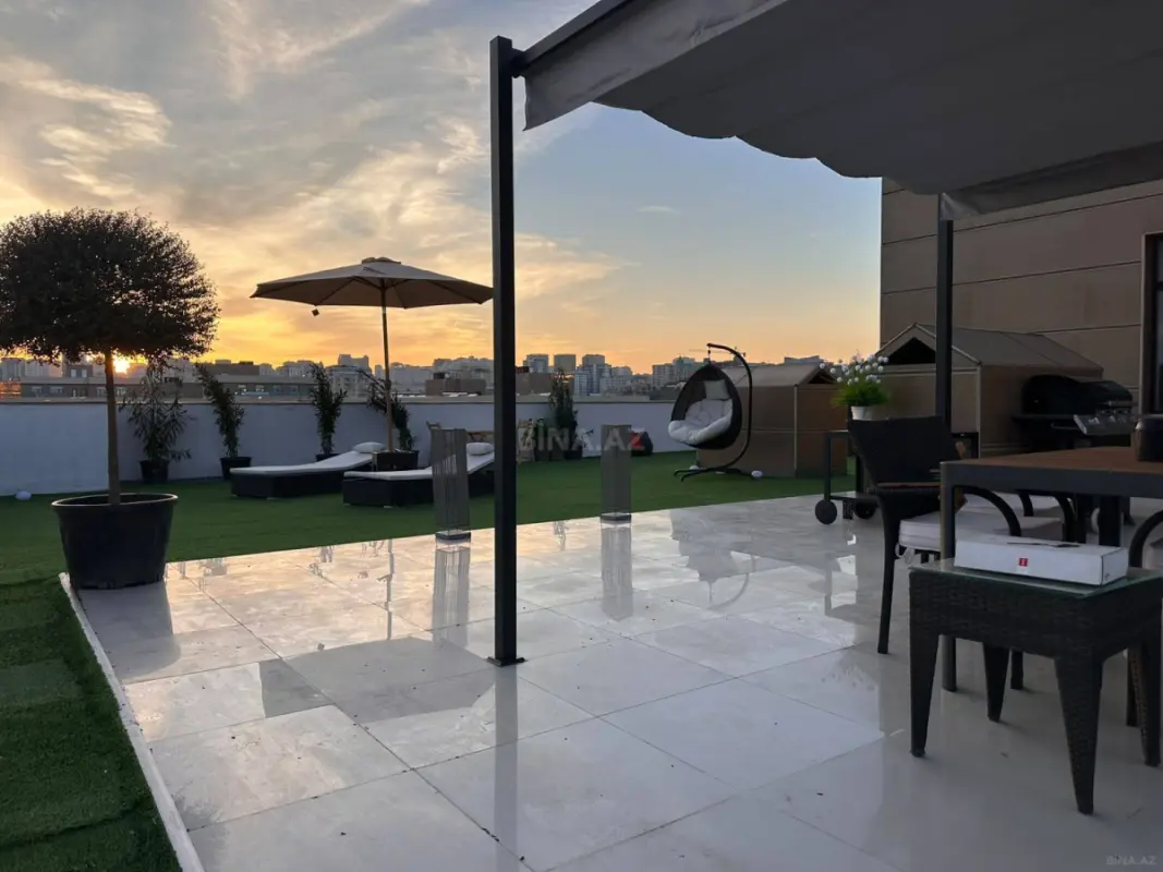 Satılır 2 otaqlı mənzil 205 m²