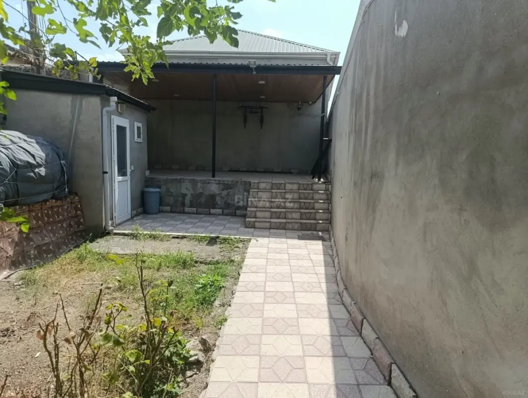 Satılır 3 otaqlı həyət evi 80 m²