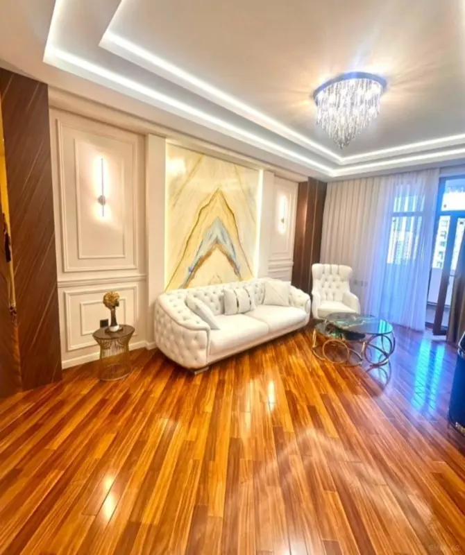 Satılır 2 otaqlı mənzil 62 m²