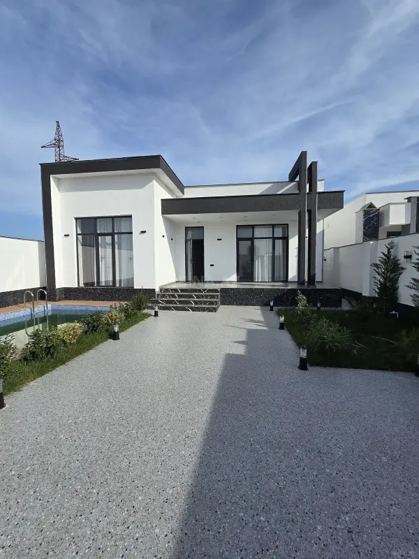 Satılır 4 otaqlı həyət evi 140 m²