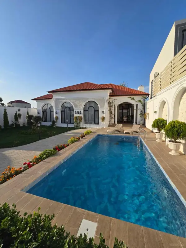 Satılır 4 otaqlı həyət evi 160 m²