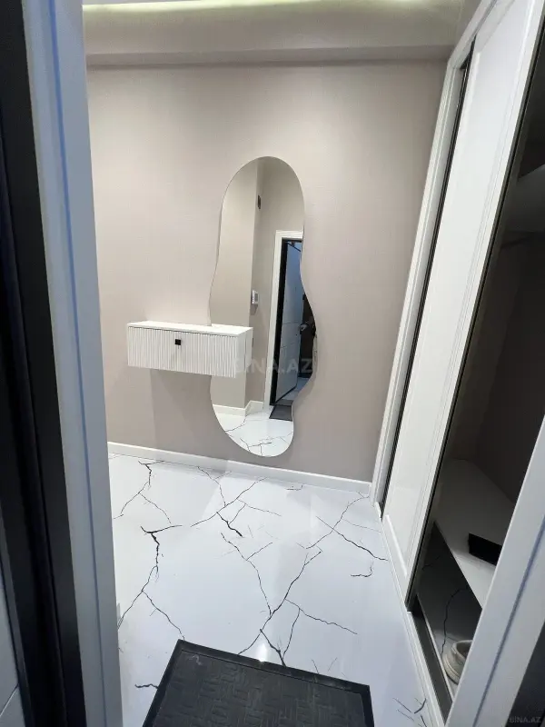 Kirayə verilir 2 otaqlı mənzil 62 m²