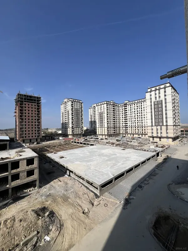 Satılır 2 otaqlı mənzil 106 m²