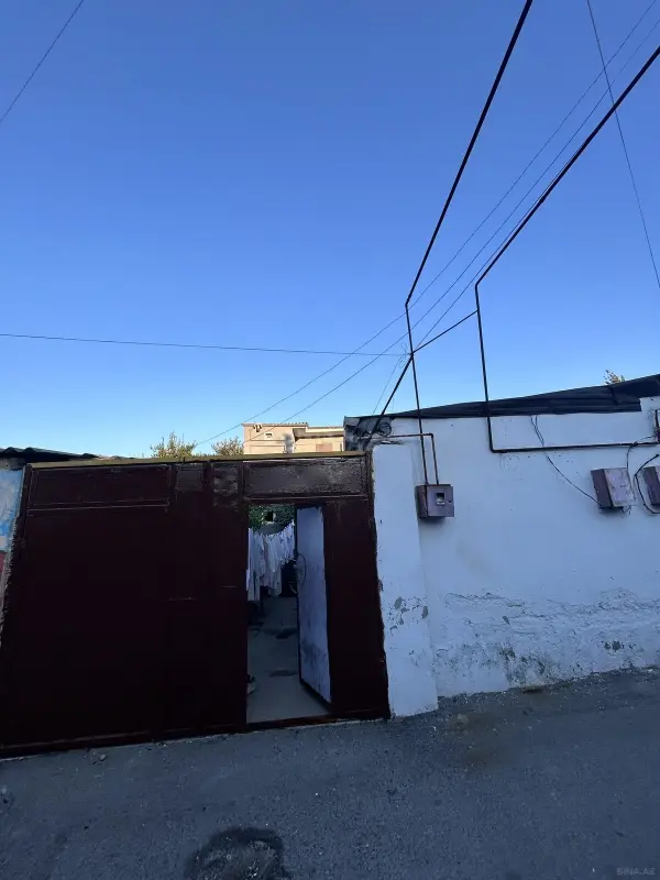 Satılır 6 otaqlı həyət evi 220 m²