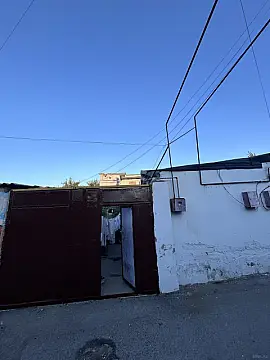 Satılır 6 otaqlı həyət evi 220 m² — Bakı 6 otaq 220.00 m²