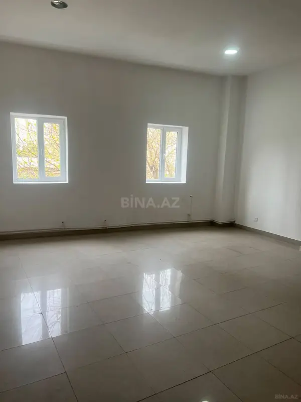 Satılır obyekt 35 m²