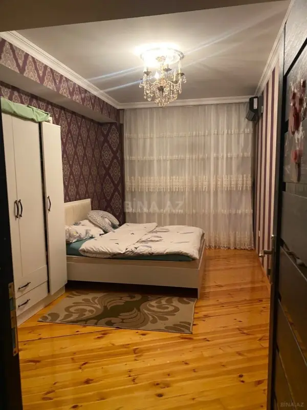 Kirayə verilir 2 otaqlı mənzil 86 m²