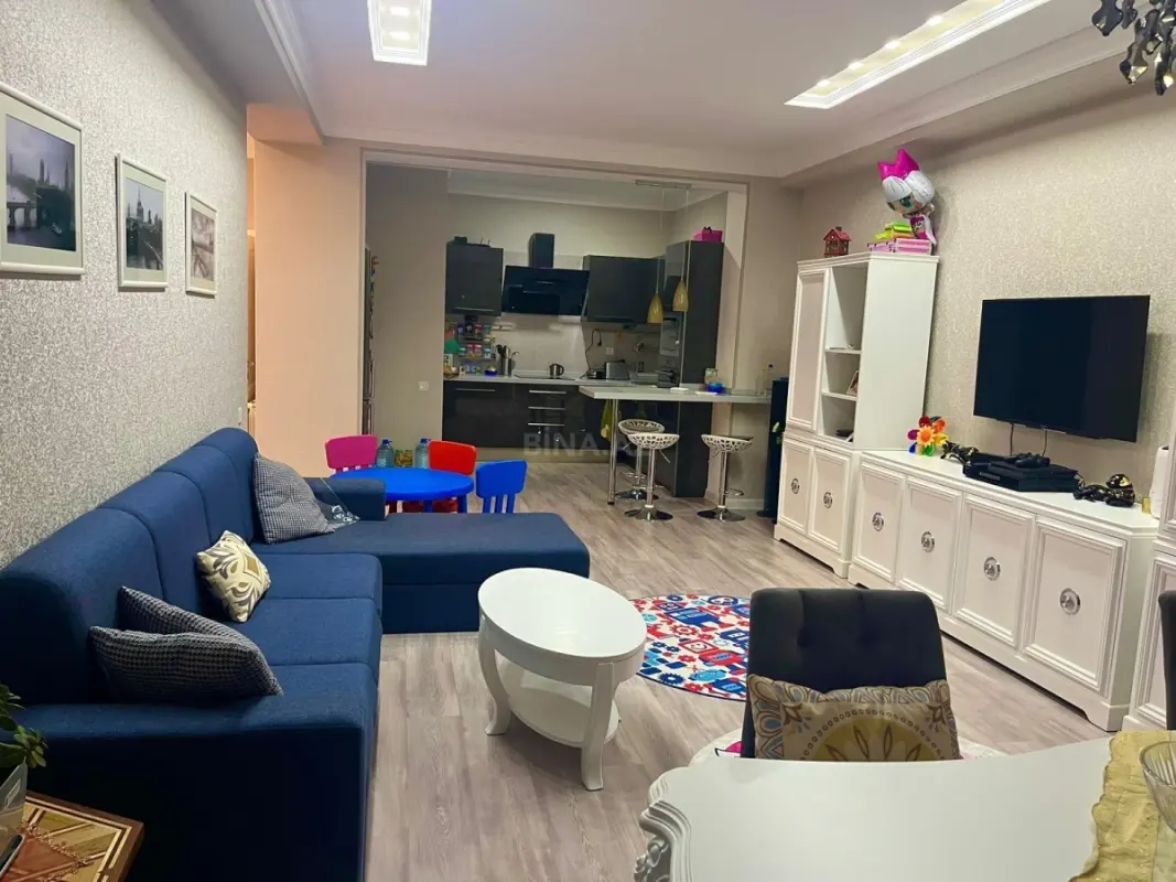 Kirayə verilir 3 otaqlı mənzil 125 m²