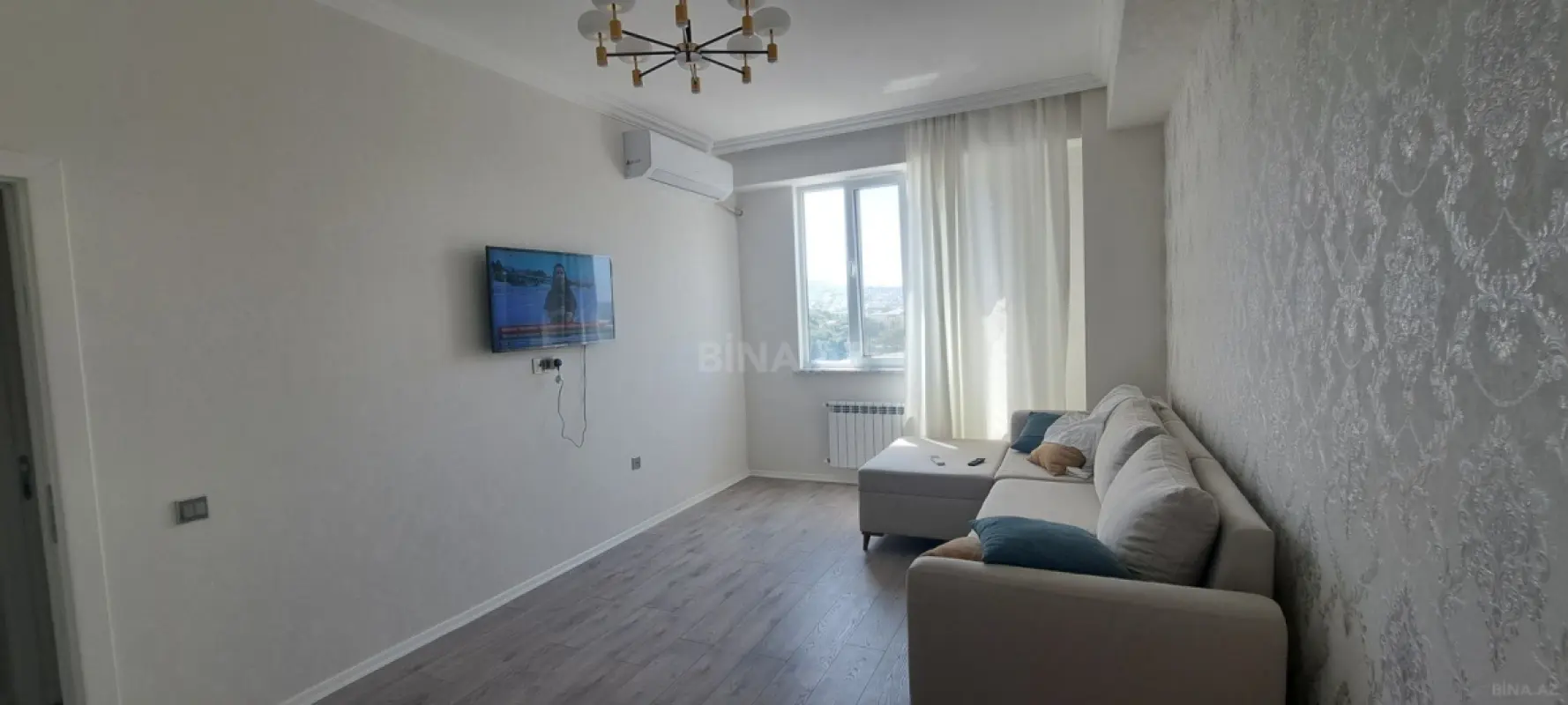 Kirayə verilir 2 otaqlı mənzil 67 m²