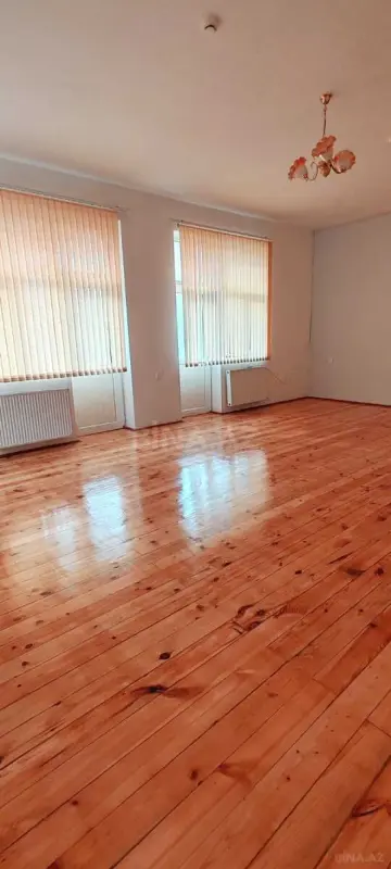 Kirayə verilir 4 otaqlı ofis 280 m²