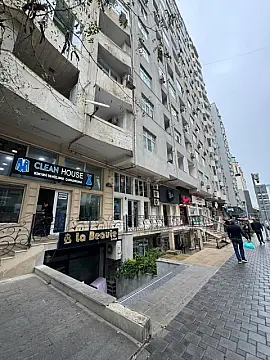 Kirayə verilir obyekt 52 m² — Bakı, Nizami 52.00 m²