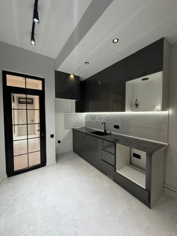 Satılır 3 otaqlı mənzil 79 m²