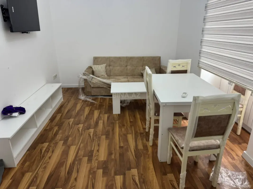 Kirayə verilir 2 otaqlı mənzil 45 m²
