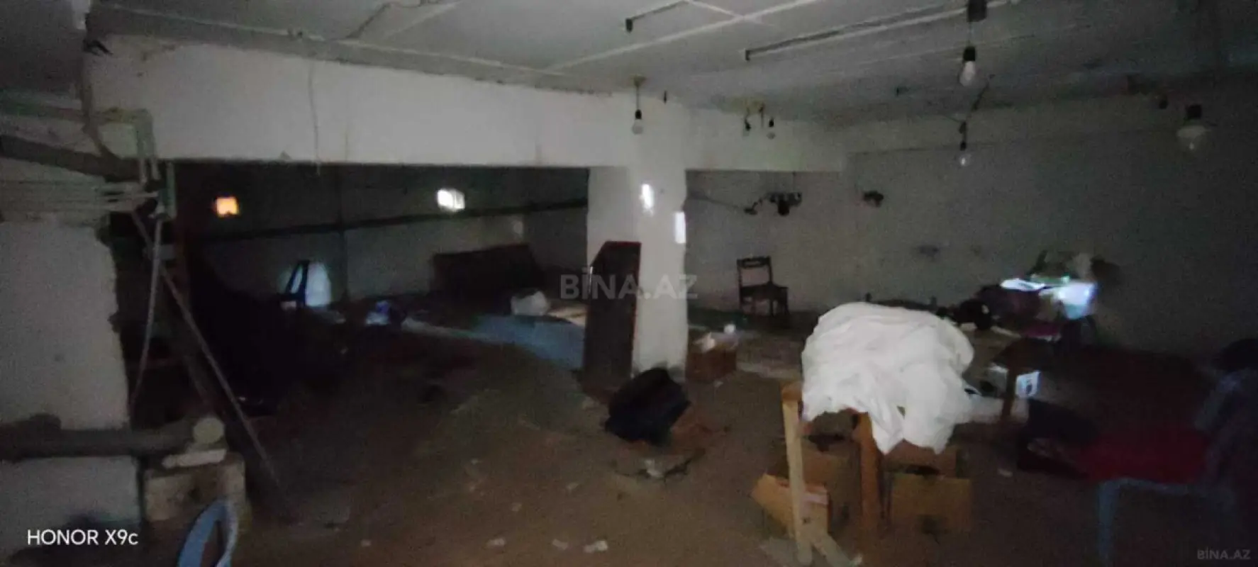Satılır obyekt 180 m²