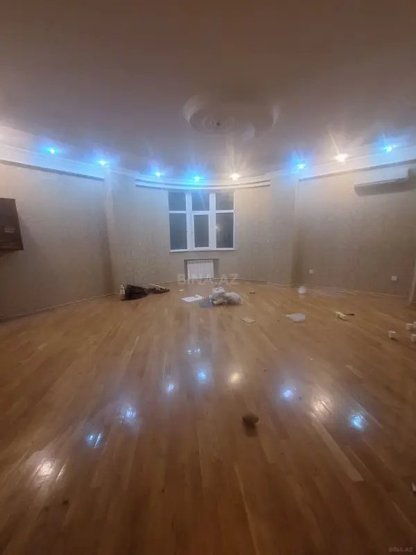 Satılır 2 otaqlı mənzil 115 m²