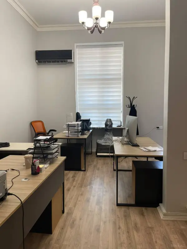 Kirayə verilir 2 otaqlı ofis 70 m²