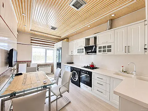 Kirayə verilir 3 otaqlı mənzil 140 m² — Bakı, Nizami 3 otaq 140.00 m²