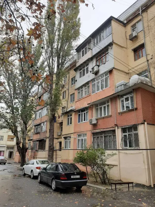 Satılır 2 otaqlı mənzil 43 m²