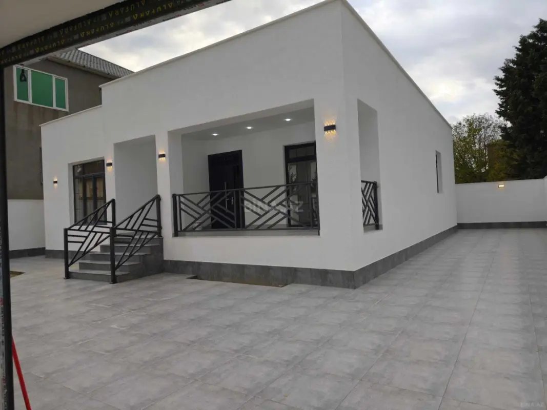 Satılır 4 otaqlı həyət evi 160 m²