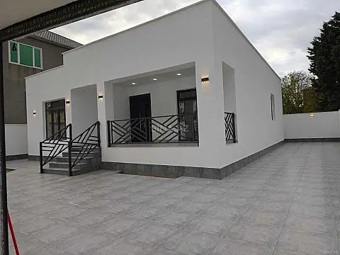 Satılır 4 otaqlı həyət evi 160 m² — Bakı, Novxanı 4 otaq 160.00 m²